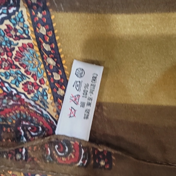 Authentic YSL sheer silk scarf - Picture 7 of 8